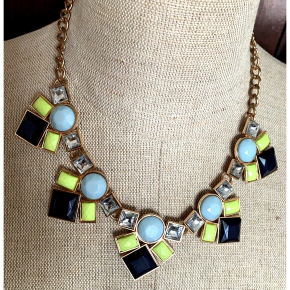 Chunky Statement Necklace With Gemstone Clusters Blue Yellow Black - Picture 4 of 10